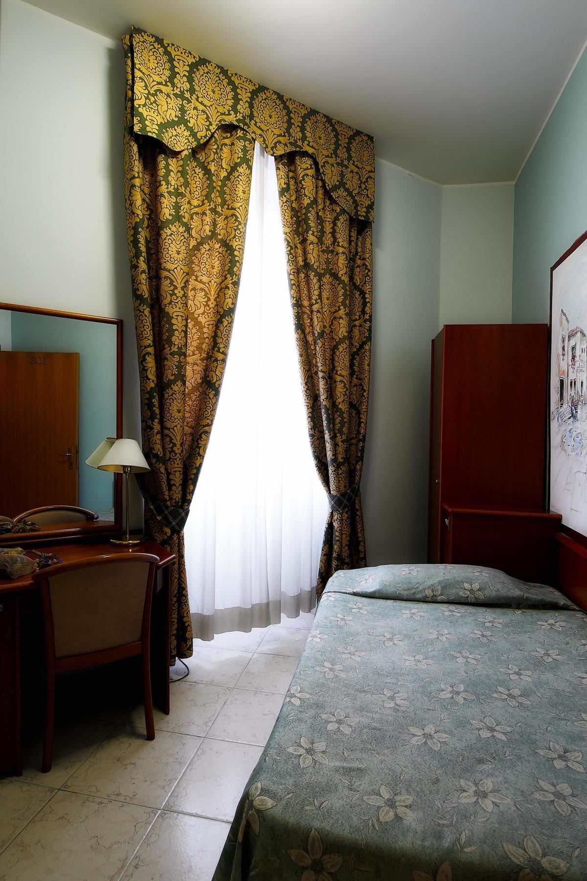 Nazional Rooms Rome Exterior photo