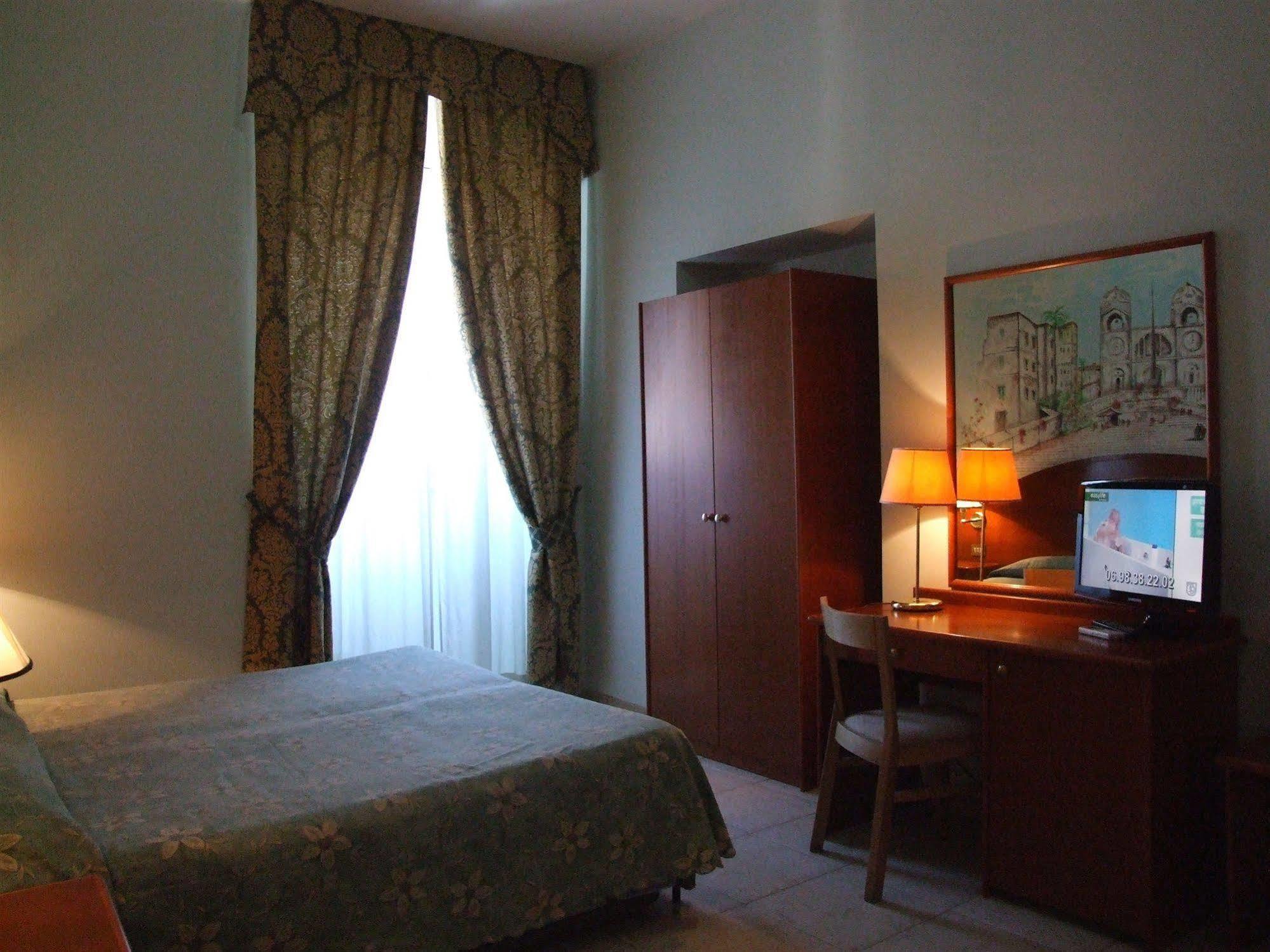 Nazional Rooms Rome Exterior photo